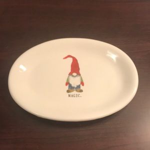 Rae Dunn Magic gnome holiday plate